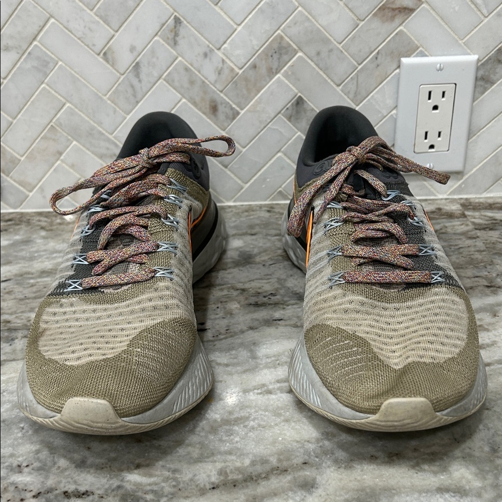 Nike Men’s React Infinity Flyknit - image 2